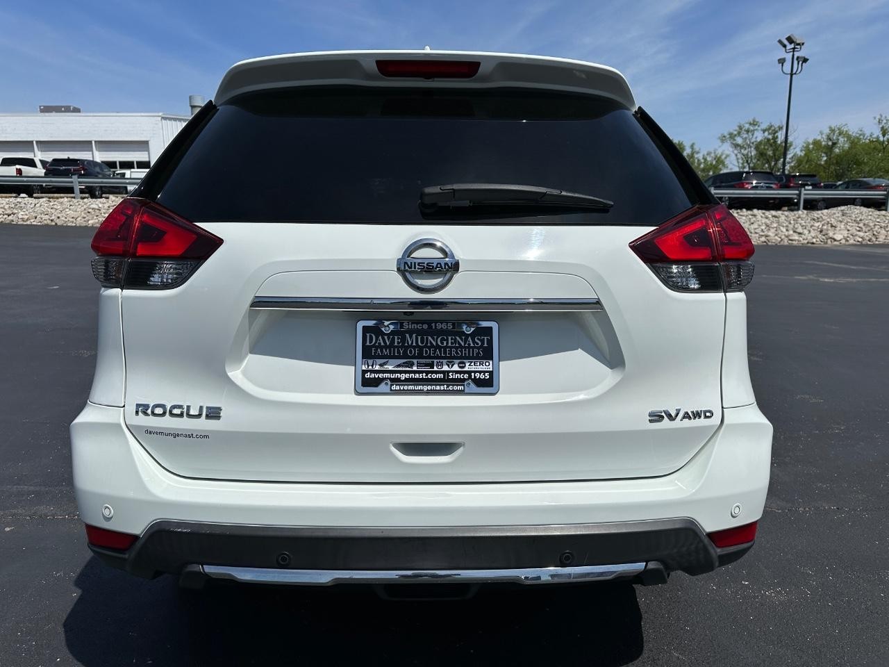 2019 Nissan Rogue SV photo