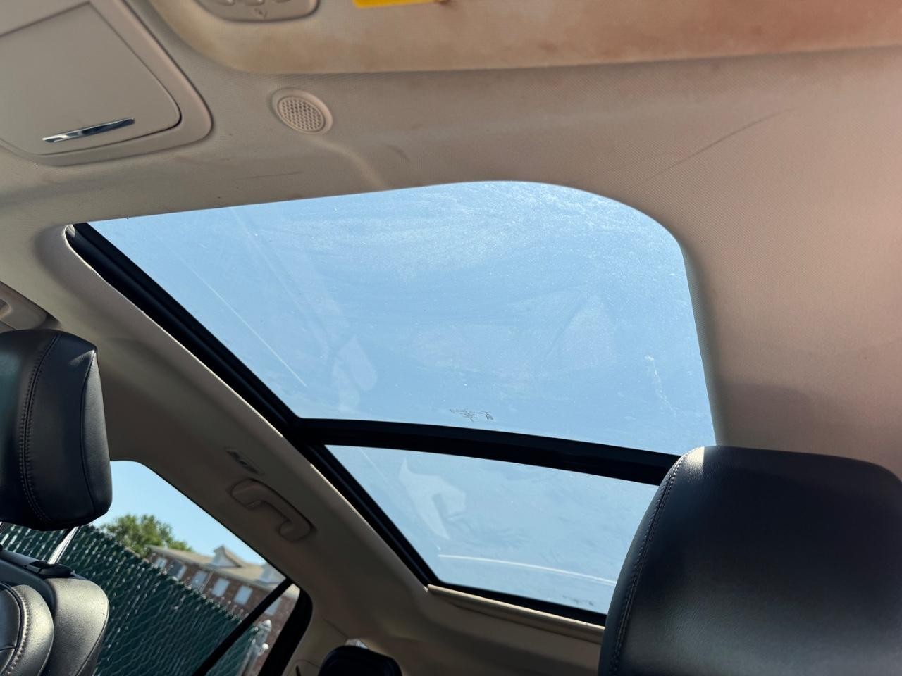 Lincoln Aviator Vehicle Full-screen Gallery Image 21