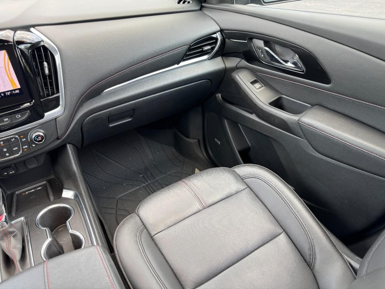 Chevrolet Traverse Vehicle Full-screen Gallery Image 16