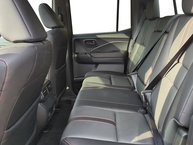 Honda Ridgeline Vehicle Full-screen Gallery Image 24