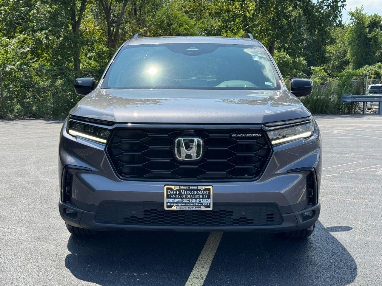 Honda Pilot Vehicle Full-screen Gallery Image 10