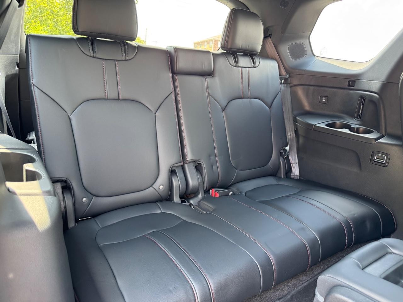 Honda Pilot Vehicle Full-screen Gallery Image 12