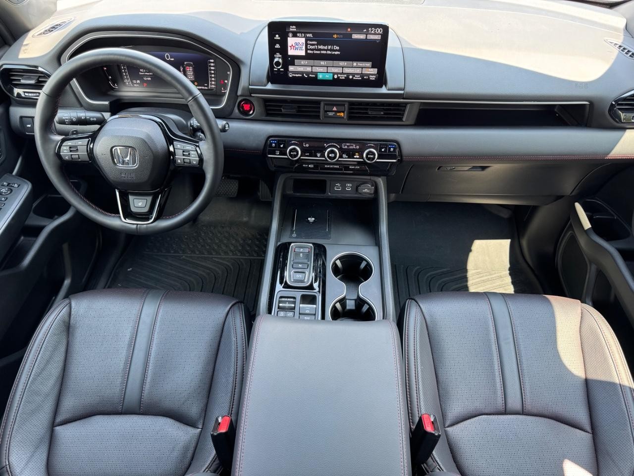 Honda Pilot Vehicle Full-screen Gallery Image 13