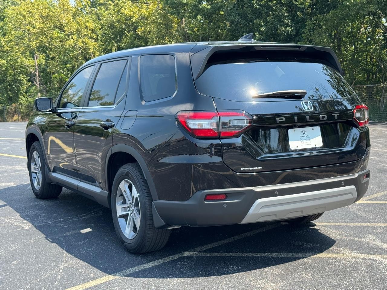 Honda Pilot Vehicle Full-screen Gallery Image 06