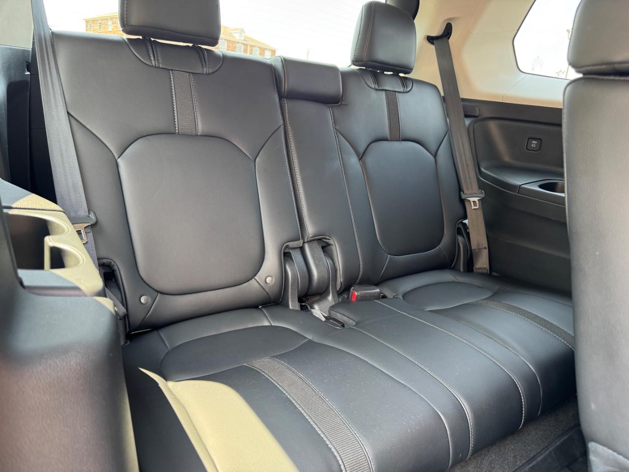 Honda Pilot Vehicle Full-screen Gallery Image 10