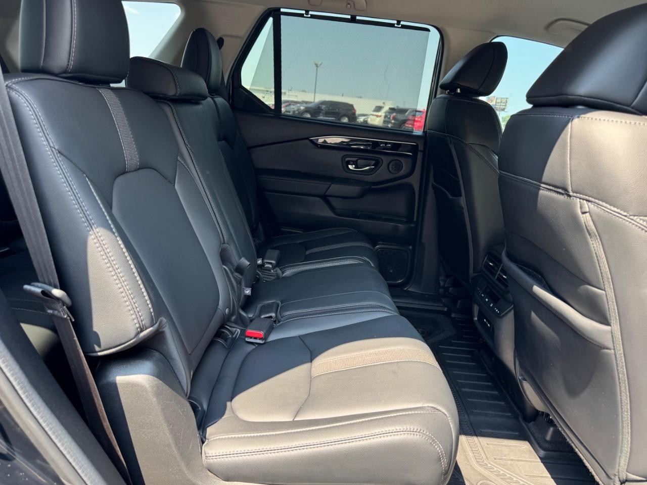 Honda Pilot Vehicle Full-screen Gallery Image 11