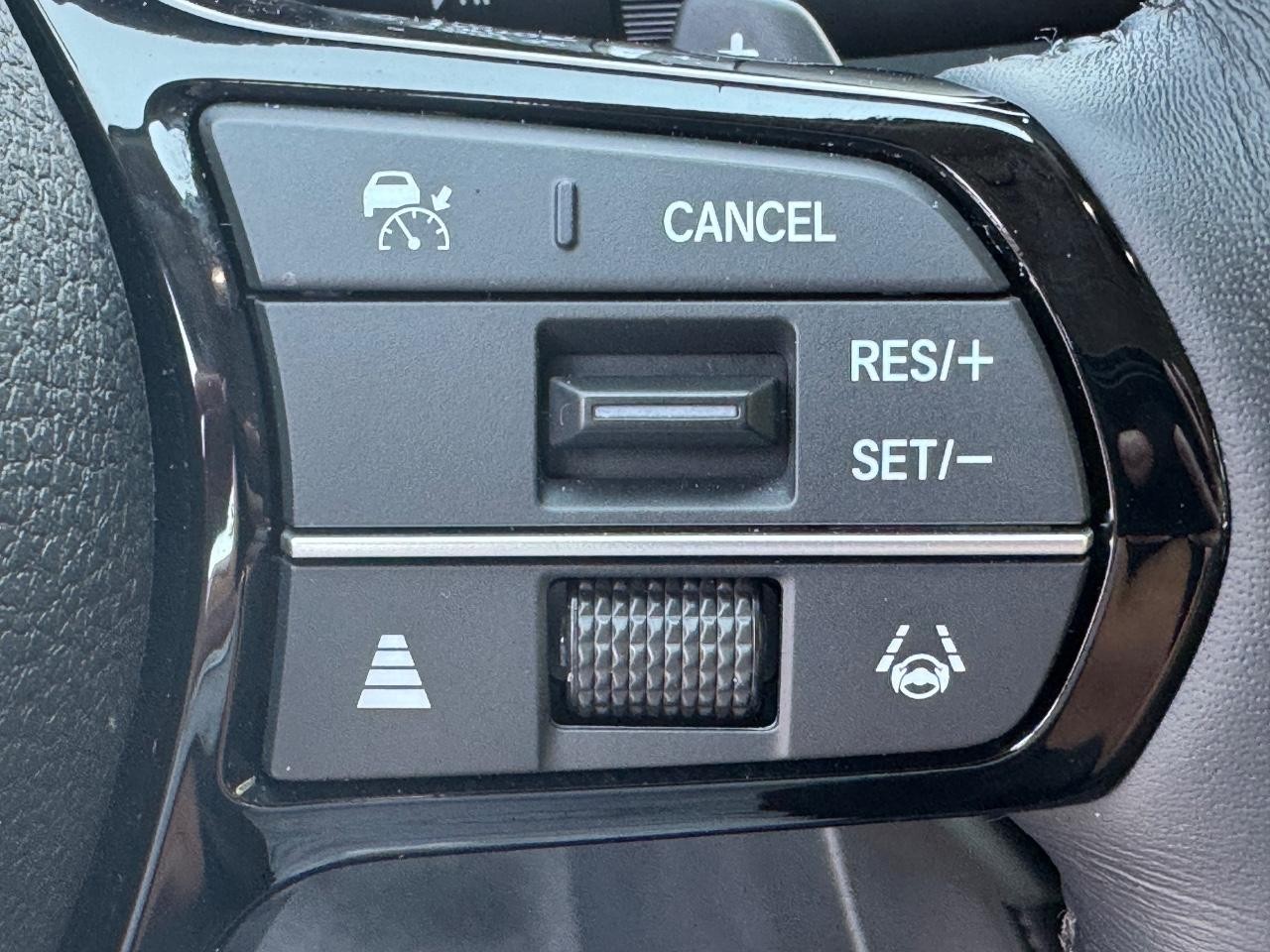 Honda Accord Hybrid Vehicle Full-screen Gallery Image 20