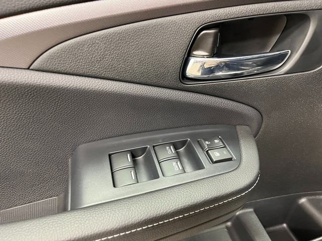 Honda Ridgeline Vehicle Full-screen Gallery Image 12