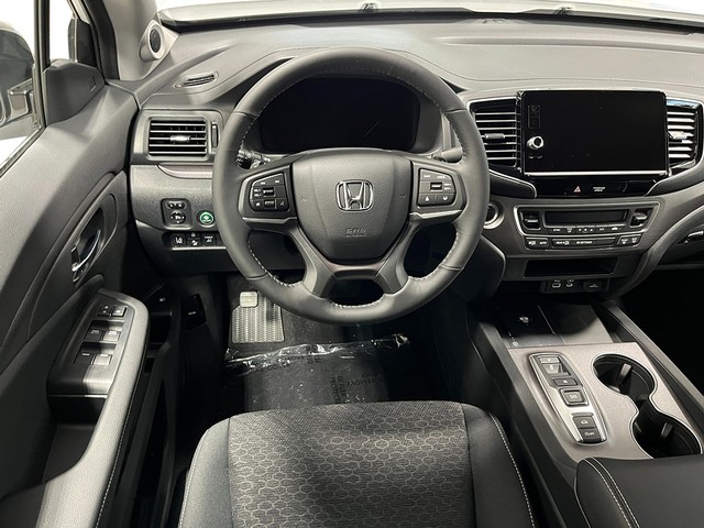 Honda Ridgeline Vehicle Full-screen Gallery Image 14