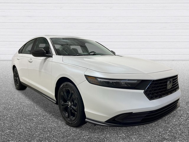 Honda Accord Sedan Vehicle Full-screen Gallery Image 08