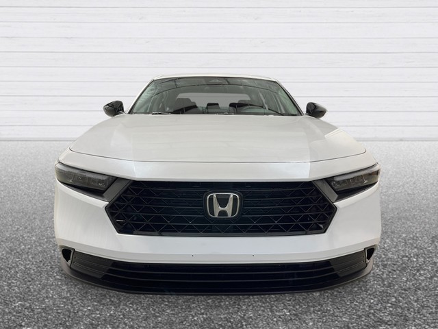 Honda Accord Sedan Vehicle Full-screen Gallery Image 09