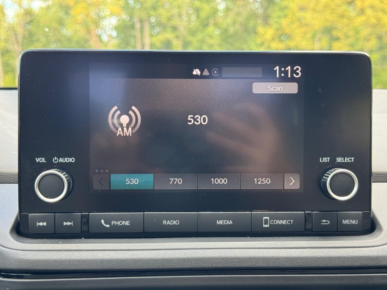 Honda Accord Sedan Vehicle Full-screen Gallery Image 13