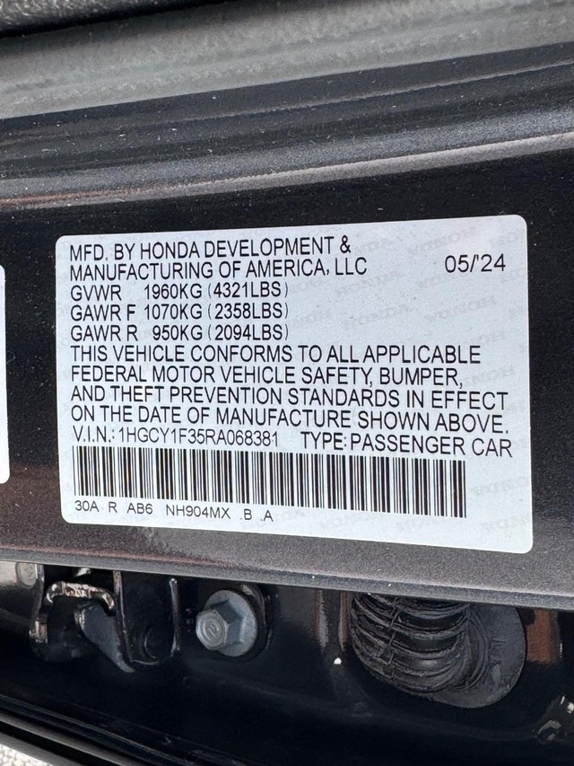 Honda Accord Sedan Vehicle Full-screen Gallery Image 25