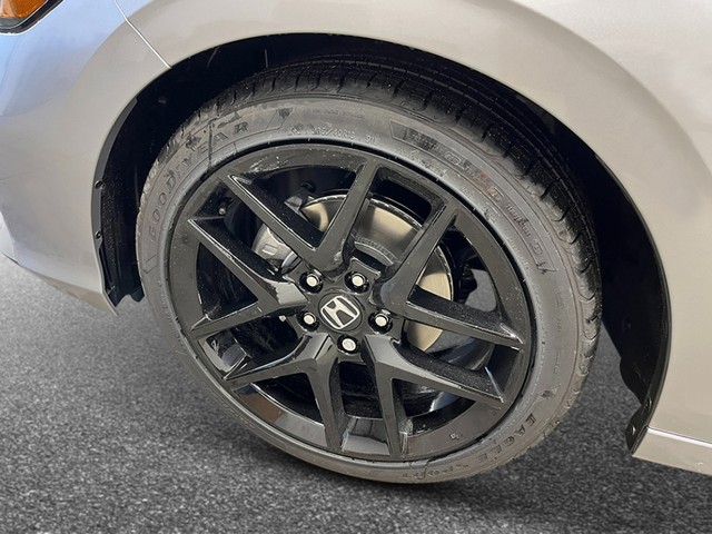 Honda Civic Hatchback Vehicle Full-screen Gallery Image 11