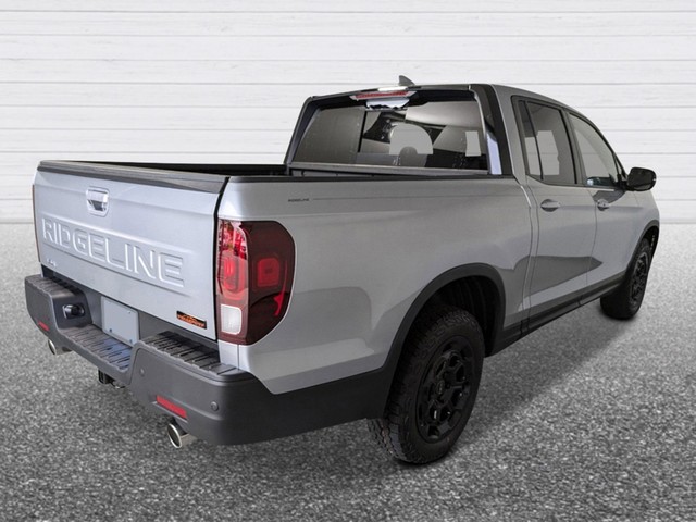 Honda Ridgeline Vehicle Full-screen Gallery Image 05