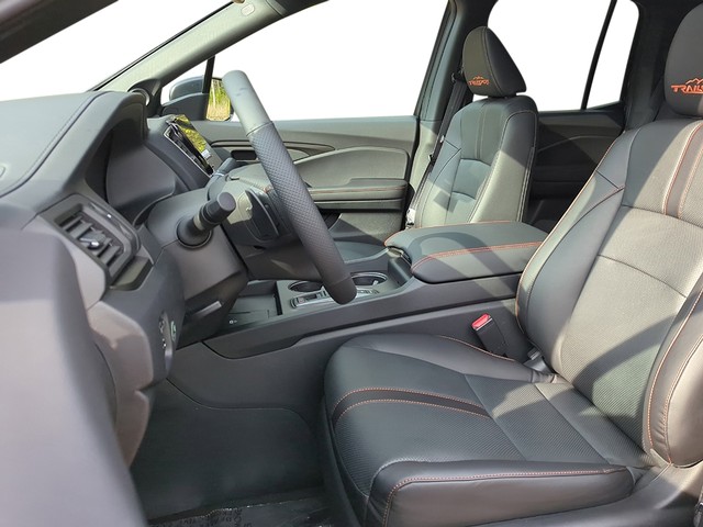 Honda Ridgeline Vehicle Full-screen Gallery Image 10