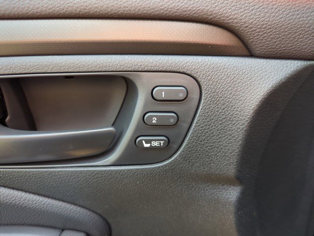 Honda Ridgeline Vehicle Full-screen Gallery Image 17