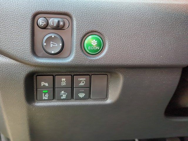 Honda Ridgeline Vehicle Full-screen Gallery Image 18