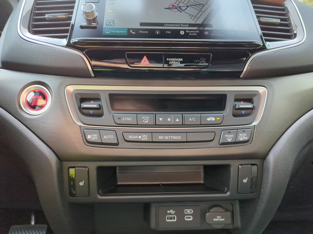 Honda Ridgeline Vehicle Full-screen Gallery Image 20