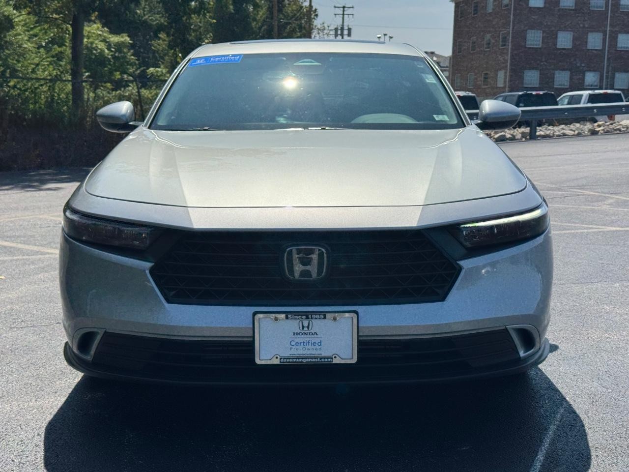 Honda Accord Sedan Vehicle Full-screen Gallery Image 09