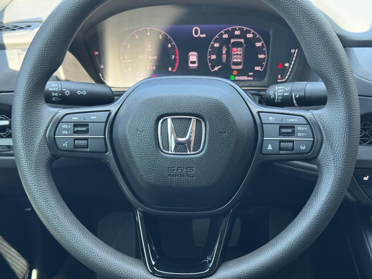 Honda Accord Sedan Vehicle Full-screen Gallery Image 12