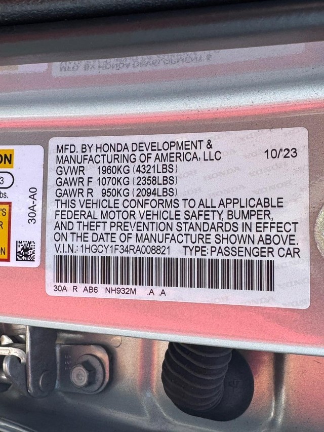 Honda Accord Sedan Vehicle Full-screen Gallery Image 26