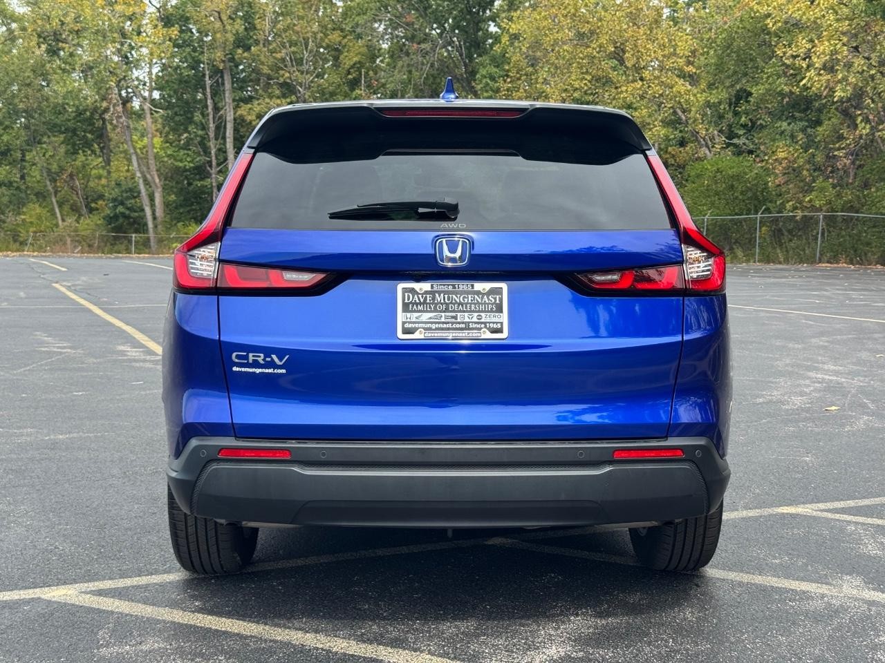 Honda CR-V Vehicle Full-screen Gallery Image 05