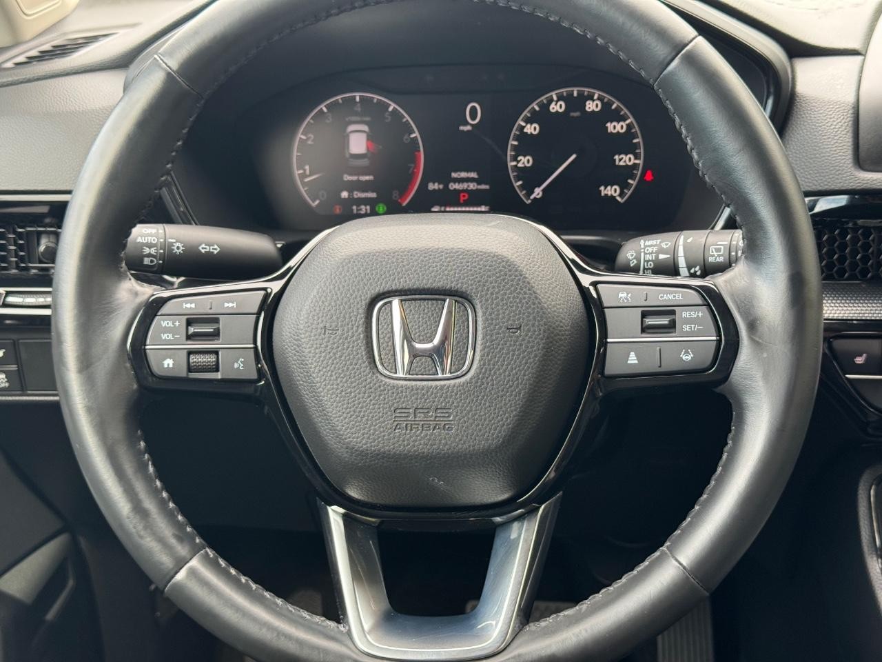 Honda CR-V Vehicle Full-screen Gallery Image 12