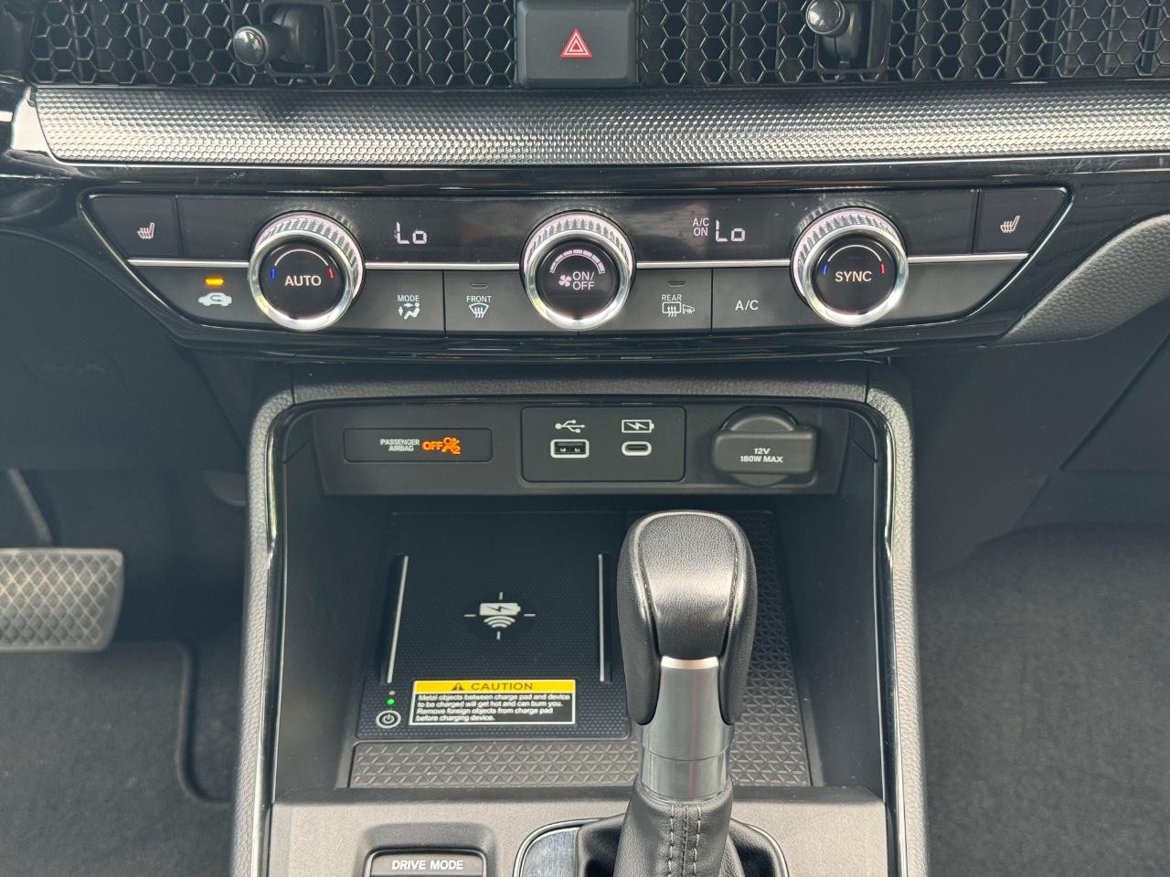 Honda CR-V Vehicle Full-screen Gallery Image 14