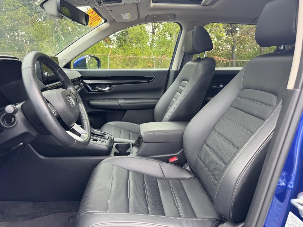 Honda CR-V Vehicle Full-screen Gallery Image 18