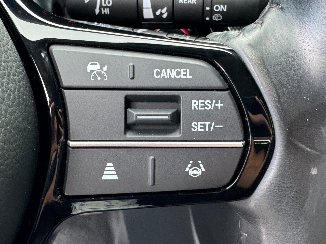 Honda CR-V Vehicle Full-screen Gallery Image 22