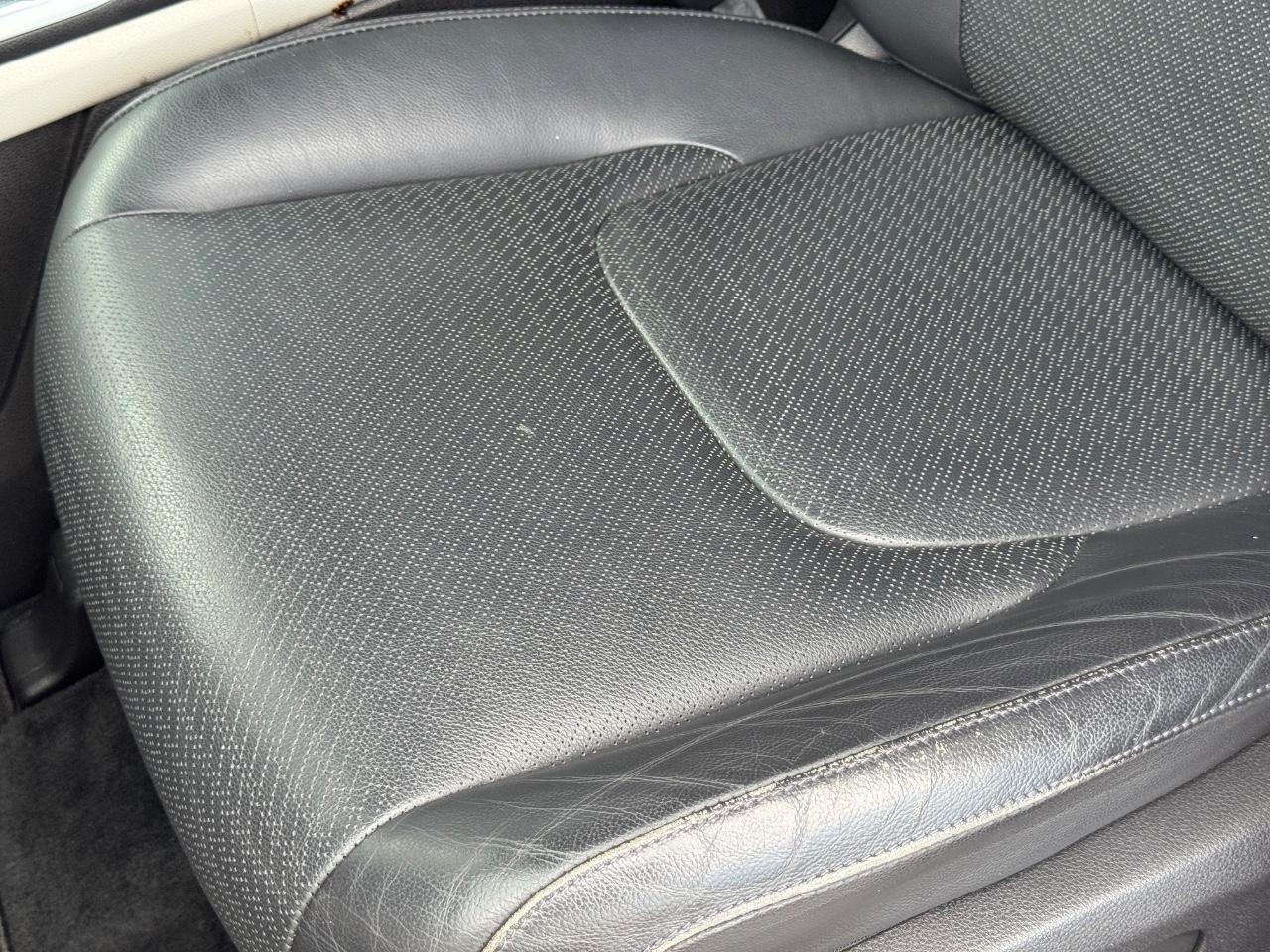 Kia Carnival Vehicle Full-screen Gallery Image 29