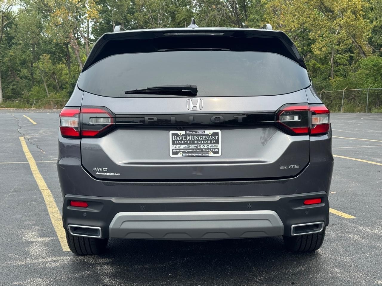 Honda Pilot Vehicle Full-screen Gallery Image 05