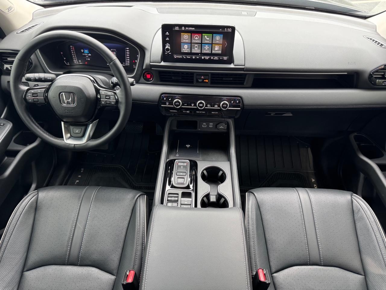 Honda Pilot Vehicle Full-screen Gallery Image 12