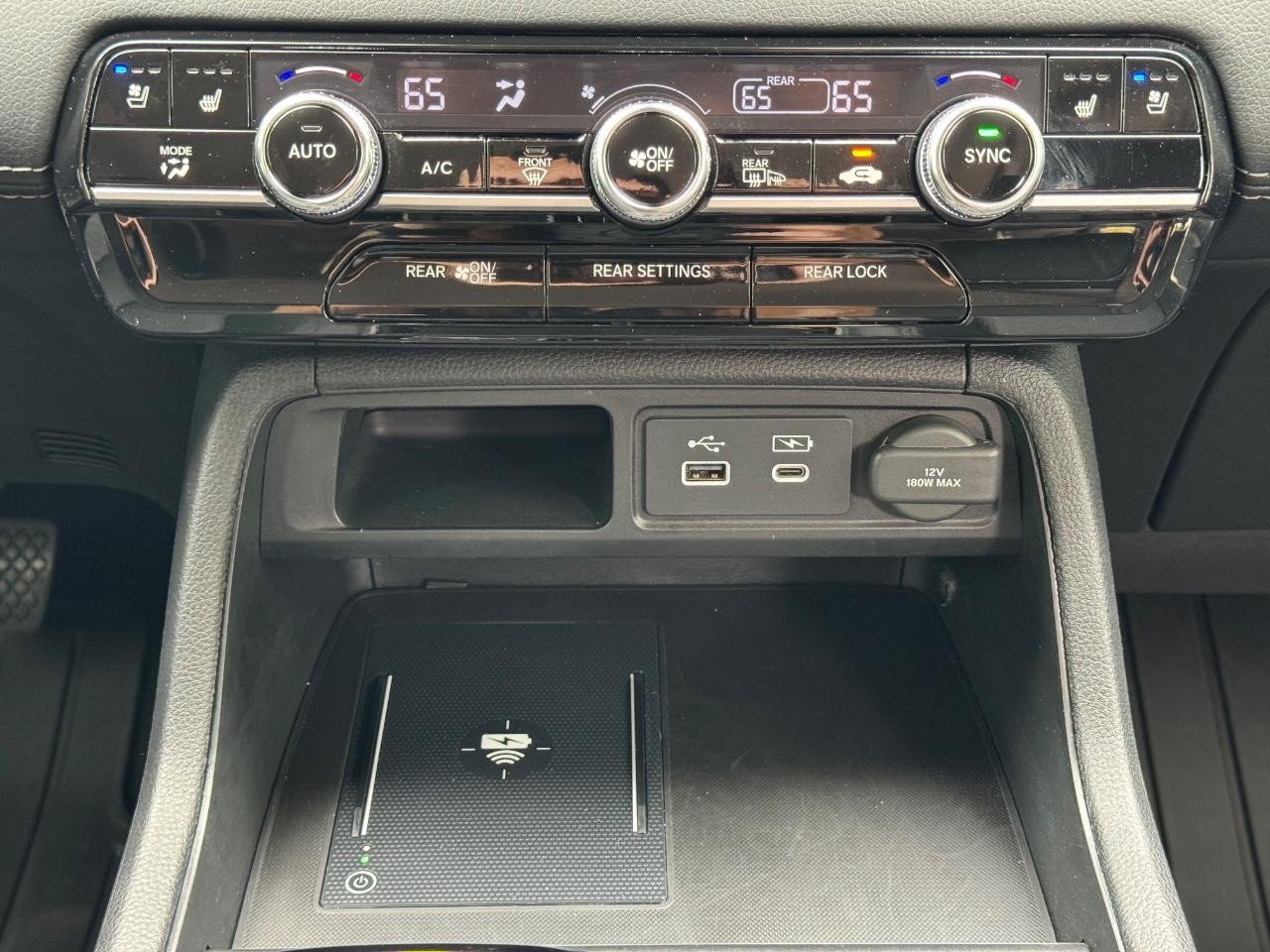 Honda Pilot Vehicle Full-screen Gallery Image 15