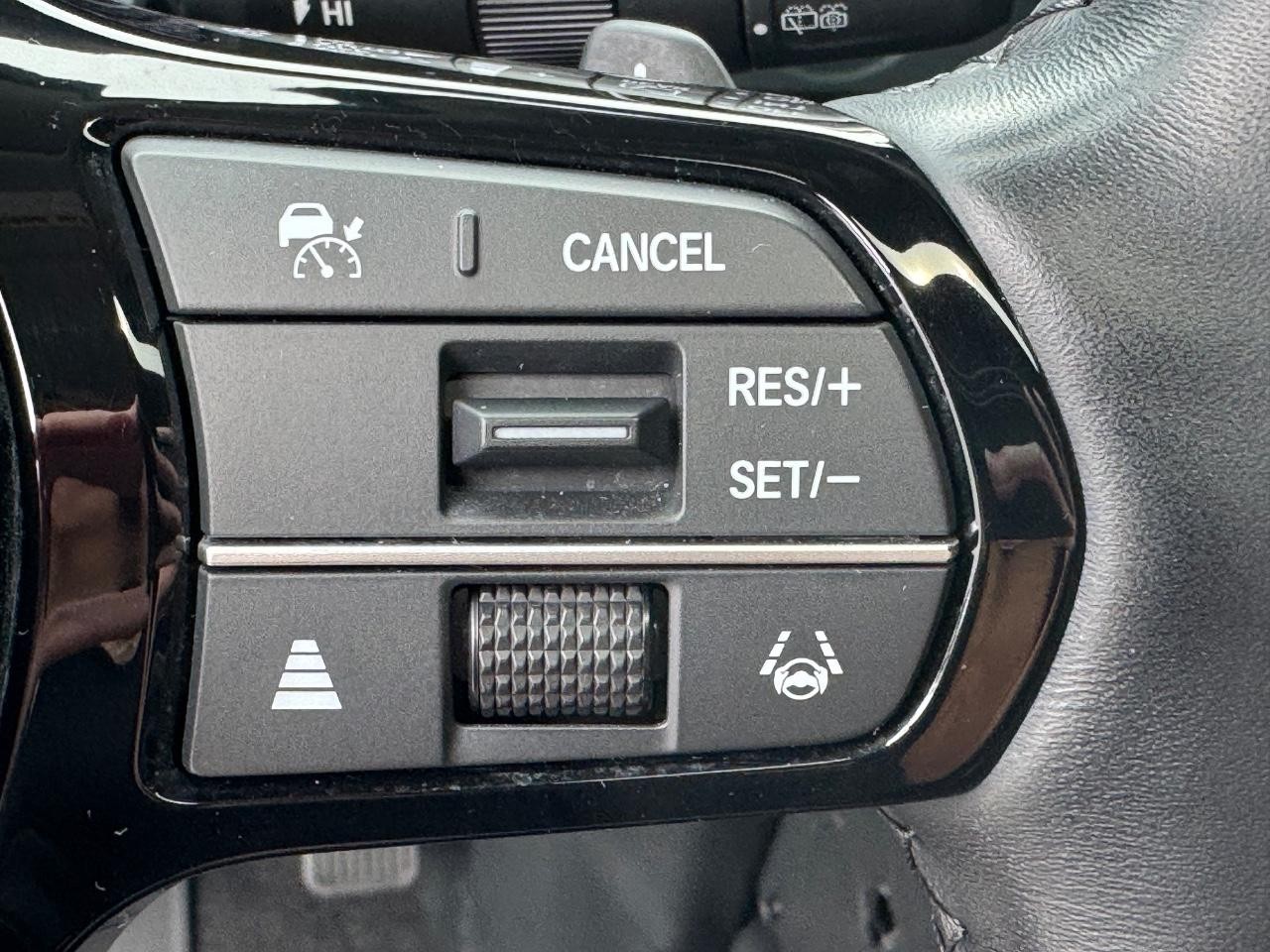 Honda Pilot Vehicle Full-screen Gallery Image 24