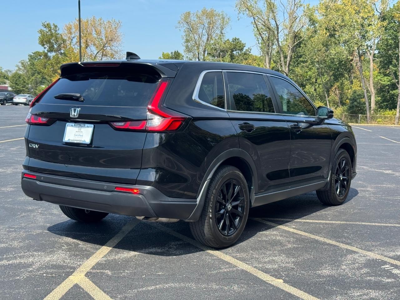 Honda CR-V Vehicle Full-screen Gallery Image 03