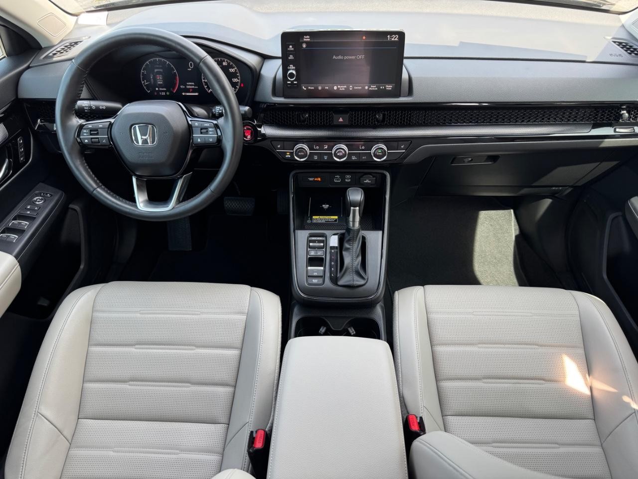 Honda CR-V Vehicle Full-screen Gallery Image 11