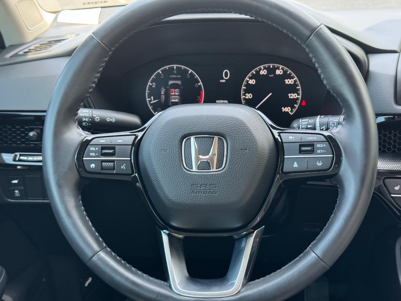 Honda CR-V Vehicle Full-screen Gallery Image 12