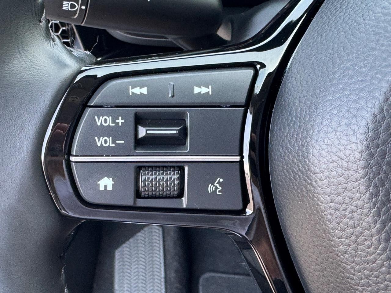 Honda CR-V Vehicle Full-screen Gallery Image 21