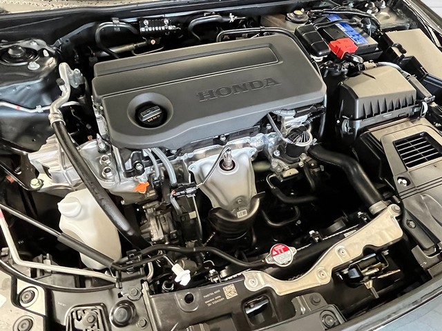 Honda Civic Hatchback Vehicle Full-screen Gallery Image 12