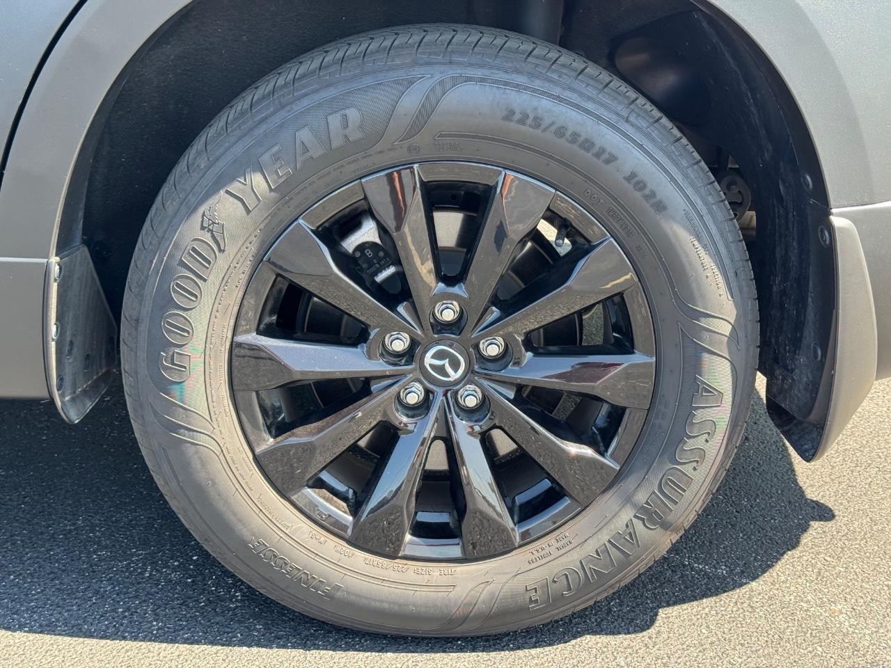 Mazda CX-50 Vehicle Full-screen Gallery Image 07