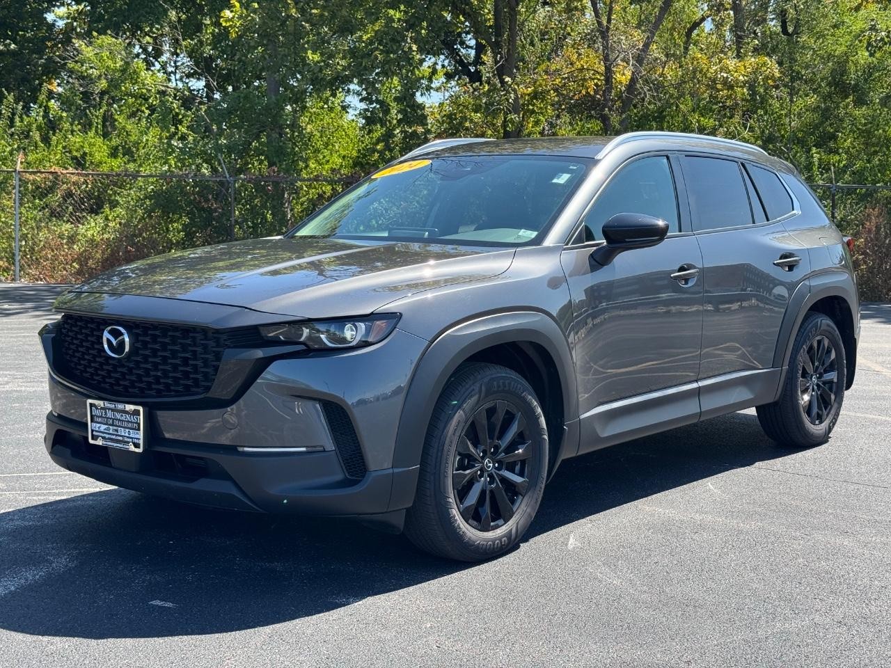 Mazda CX-50 Vehicle Full-screen Gallery Image 08