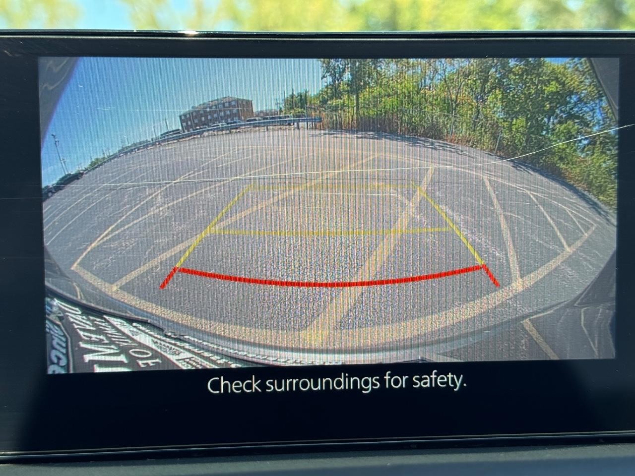 Mazda CX-50 Vehicle Full-screen Gallery Image 23