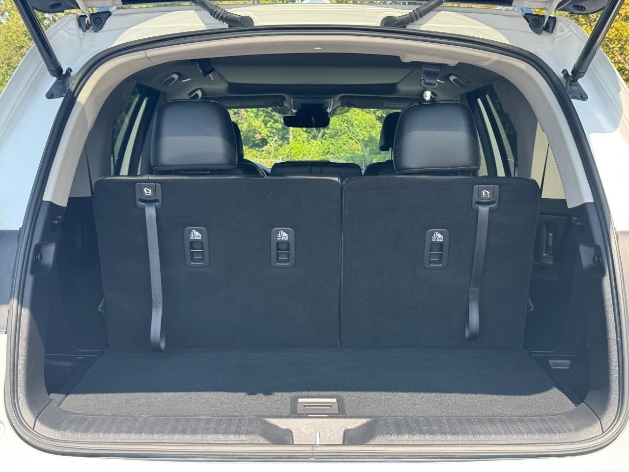 Honda Pilot Vehicle Full-screen Gallery Image 04