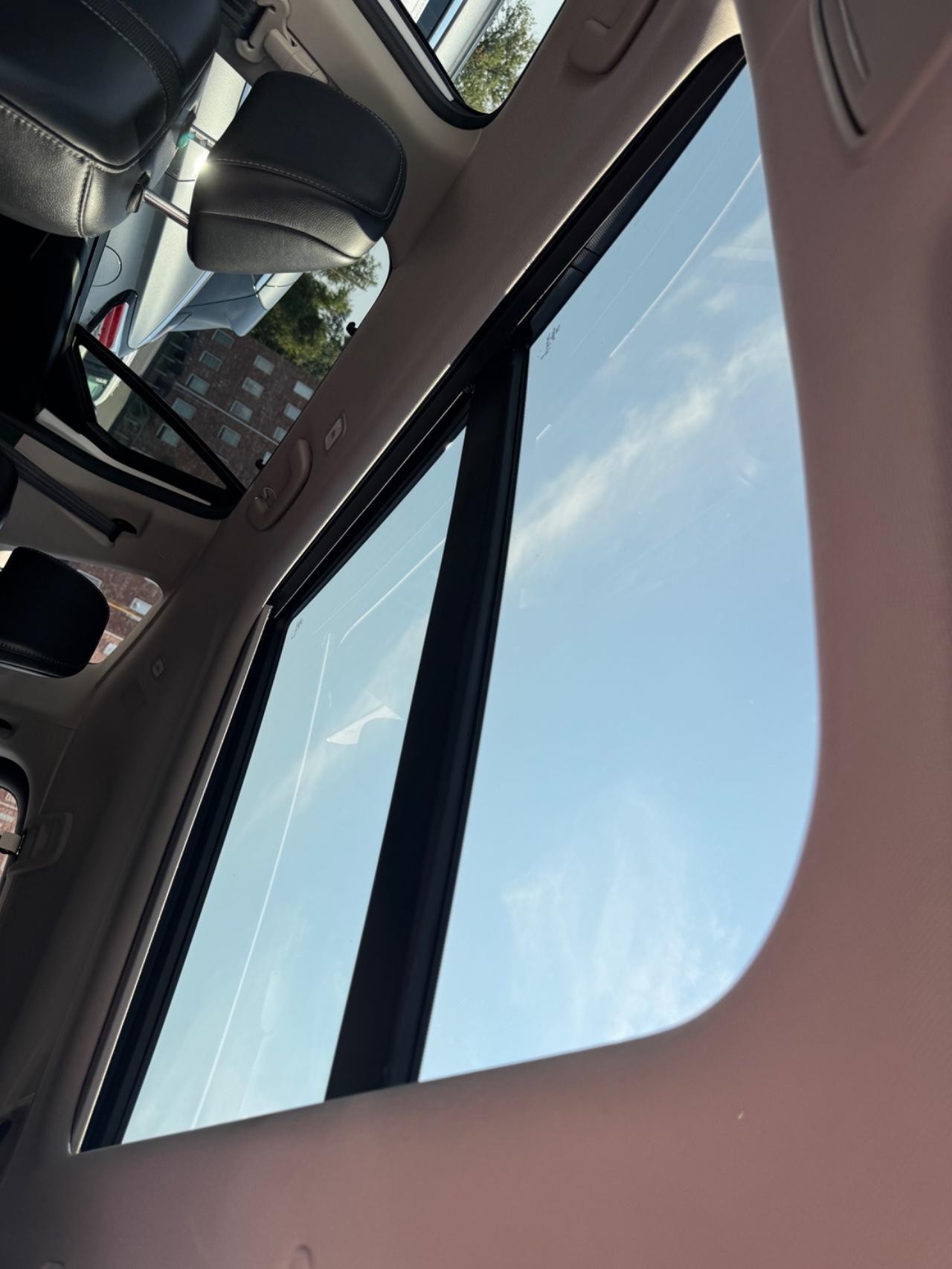 Honda Pilot Vehicle Full-screen Gallery Image 20