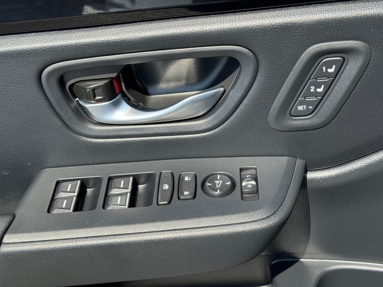 Honda Pilot Vehicle Full-screen Gallery Image 27