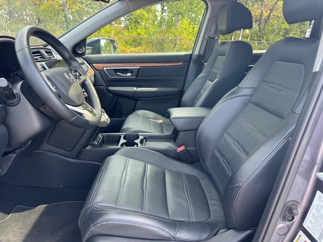 Honda CR-V Vehicle Full-screen Gallery Image 17