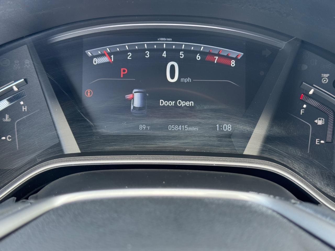 Honda CR-V Vehicle Full-screen Gallery Image 19