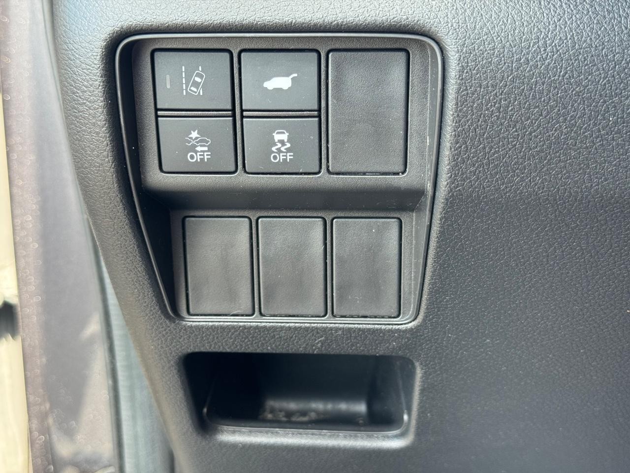 Honda CR-V Vehicle Full-screen Gallery Image 22